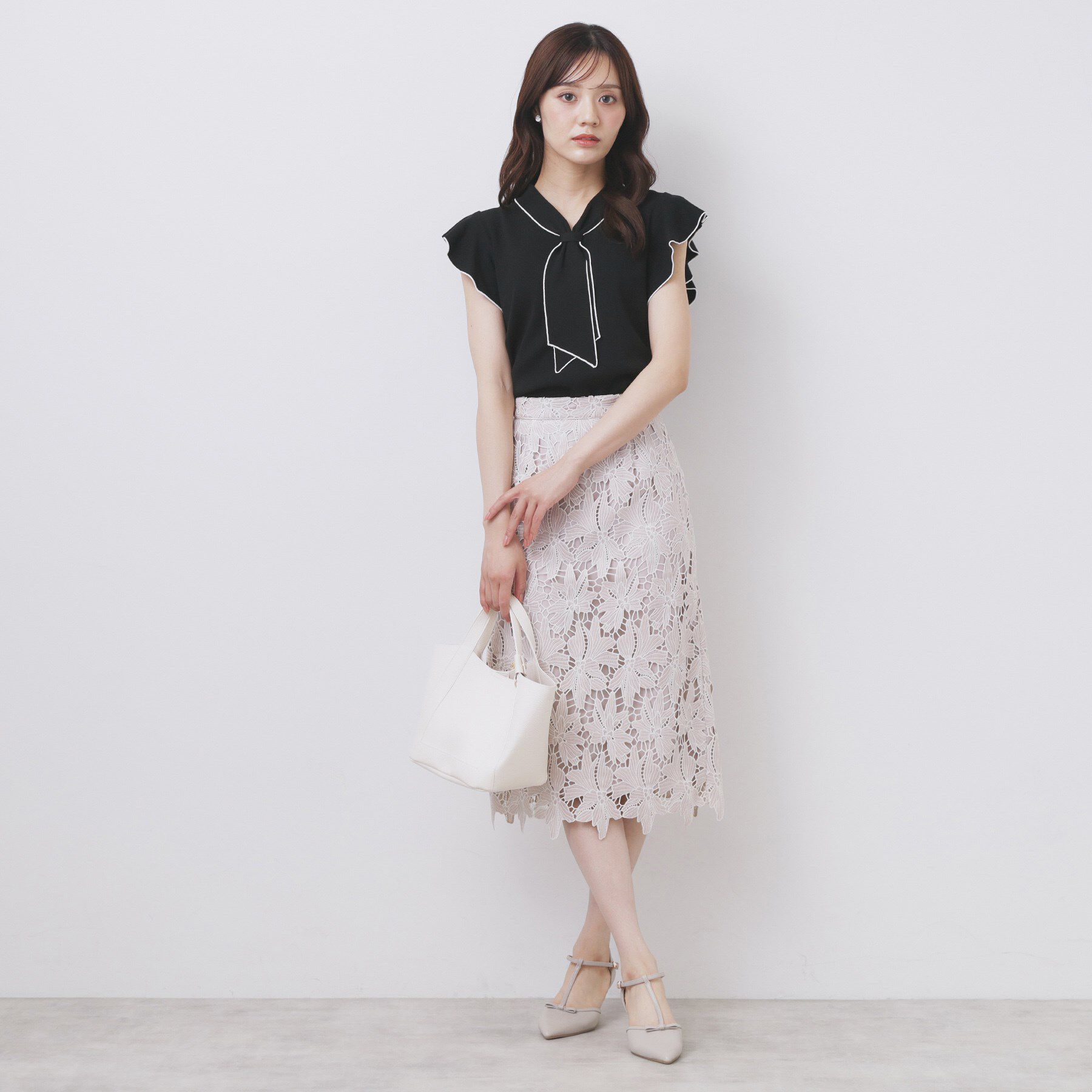 index「フレアスリーブボウタイニット【洗濯機洗い可/接触冷感/抗ピル】」|ニット・セーター|