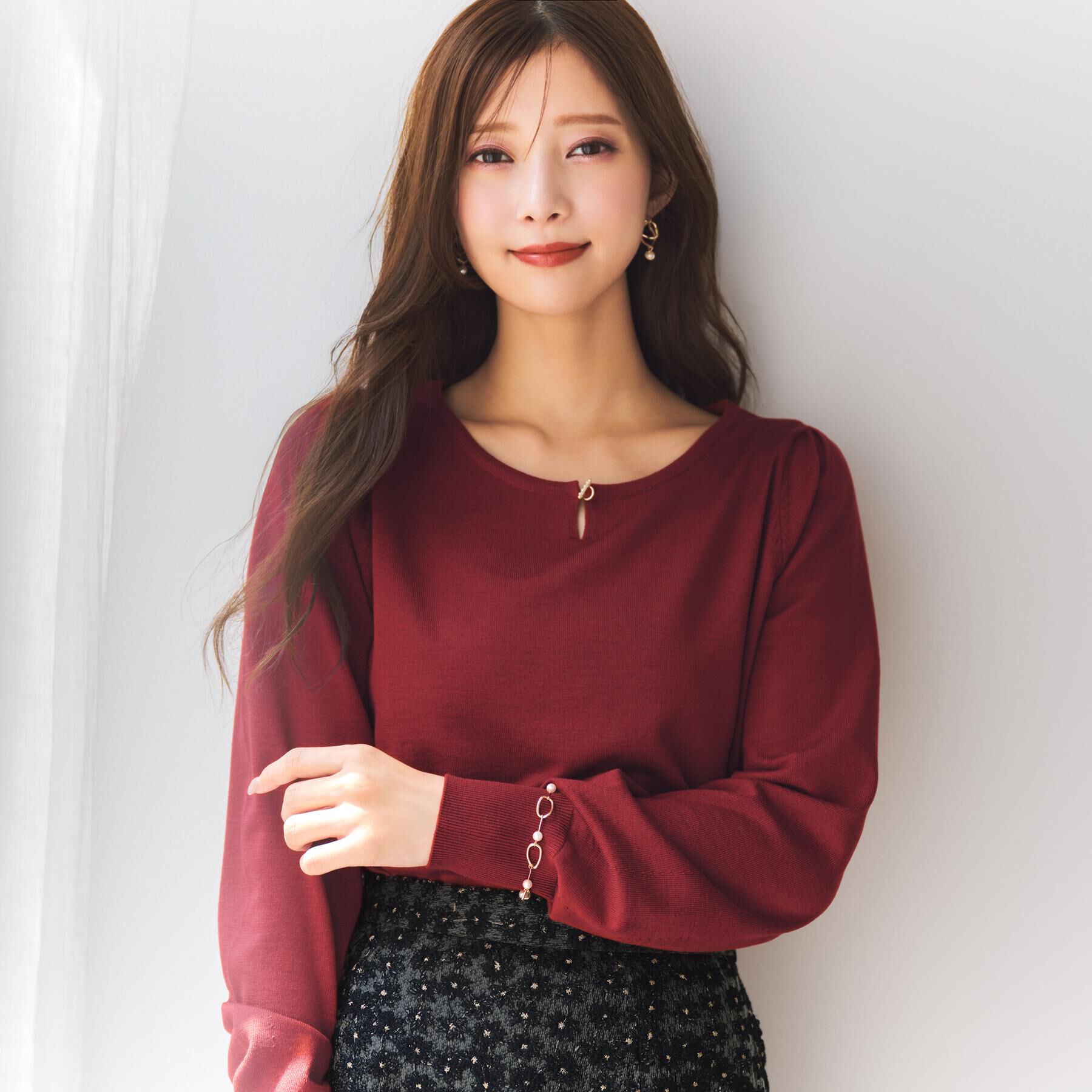 index「パール調パーツ付きクルーネックニット【洗濯機OK】《8col/XS～3L》」|ニット・セーター|