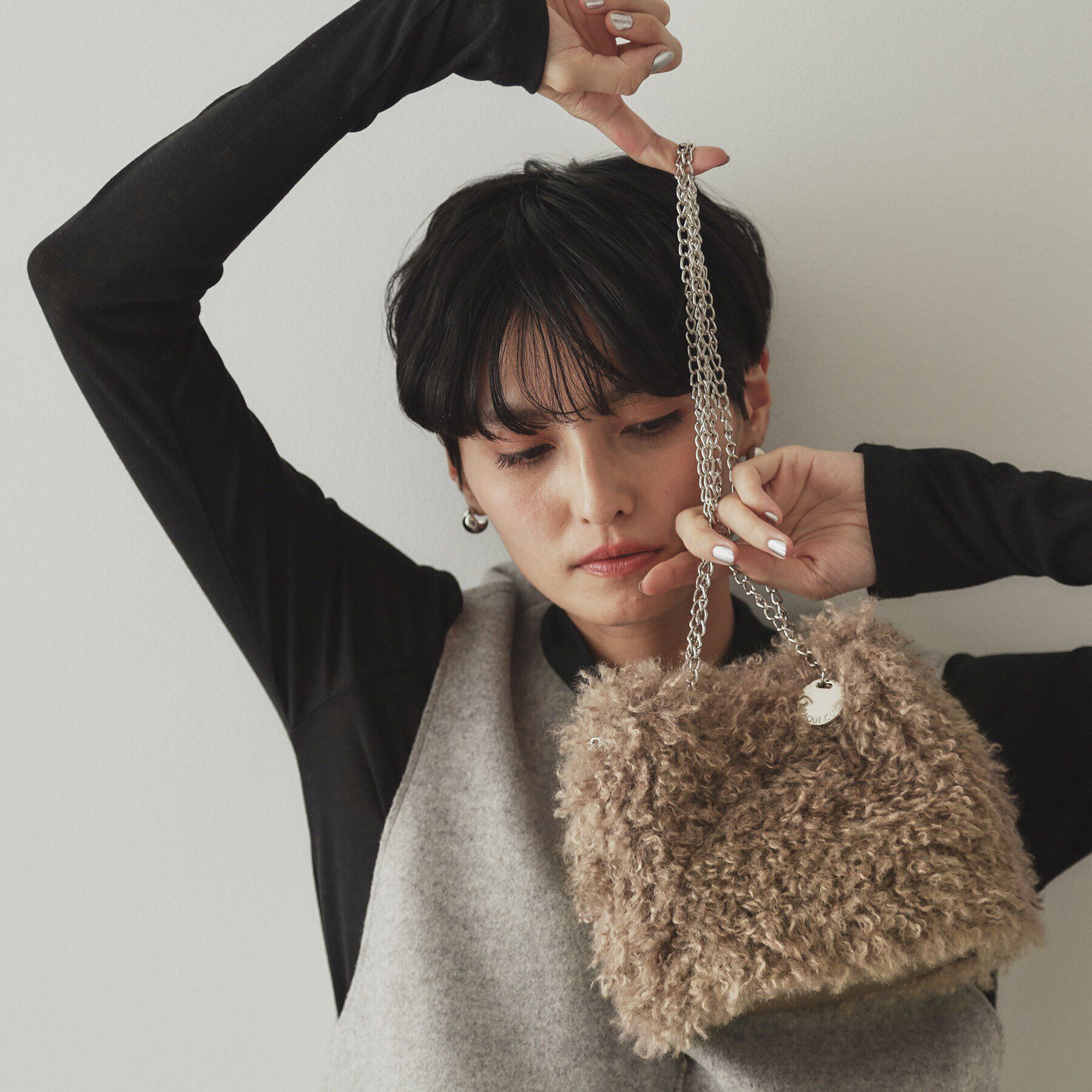 OPAQUE.CLIP「【2WAY】ラム風フェイクファーミニショルダーバッグ」|ショルダー・メッセンジャー|