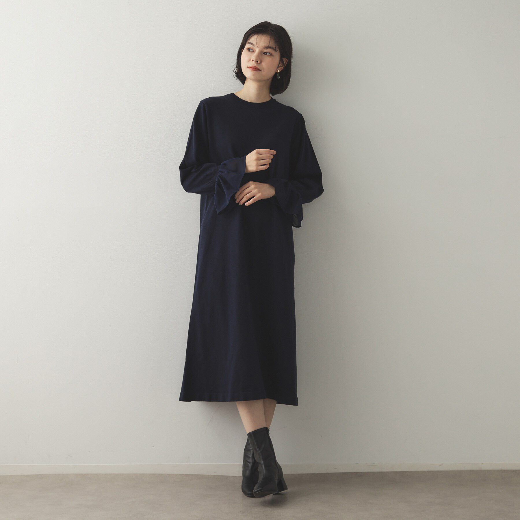 OPAQUE.CLIP「フレアスリーブニットワンピース【洗濯機洗い可】」|ワンピース|ネイビー(094)