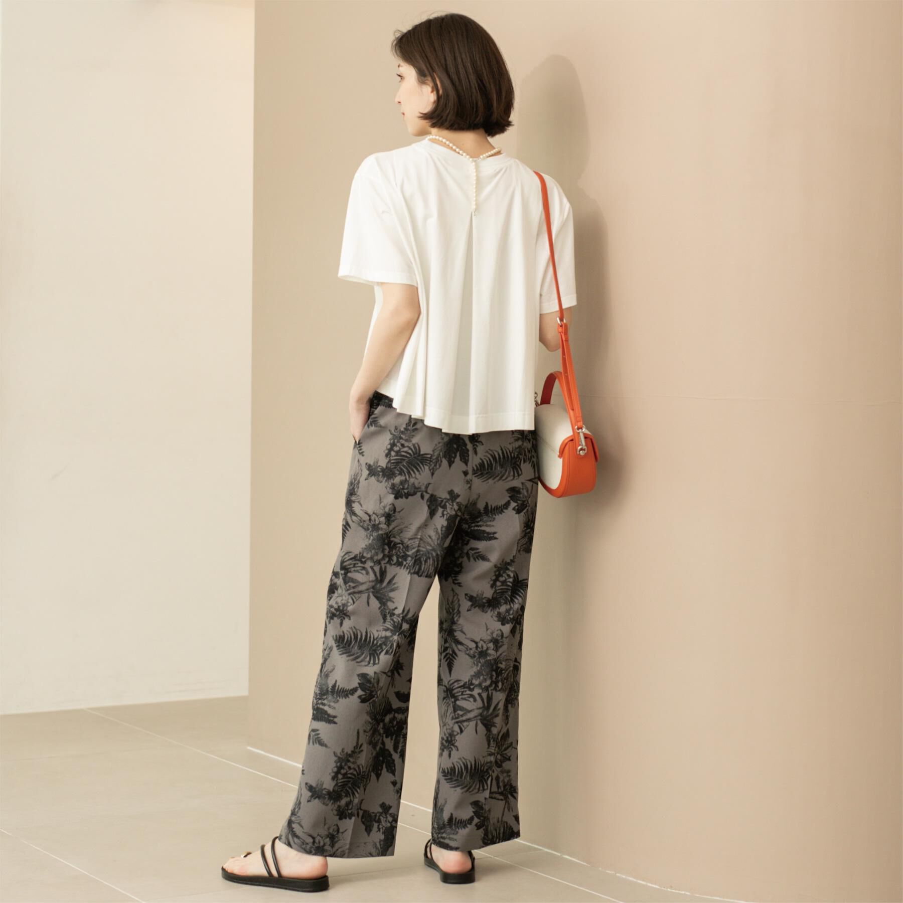 OPAQUE.CLIP「バックフレアショートTシャツ【洗濯機洗い可】」|Tシャツ・カットソー|