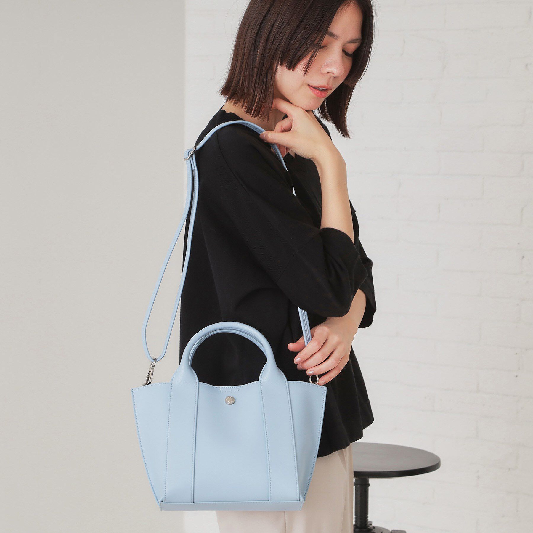 OPAQUE.CLIP「【2WAY】スムース合皮ミドルトートバッグ」|トートバッグ|ブルー(091)
