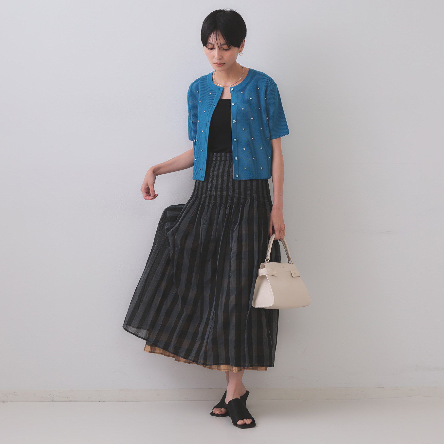 OPAQUE.CLIP「フロントビジューリブニットカーディガン【洗濯機洗い可/抗ピル】」|カーディガン|