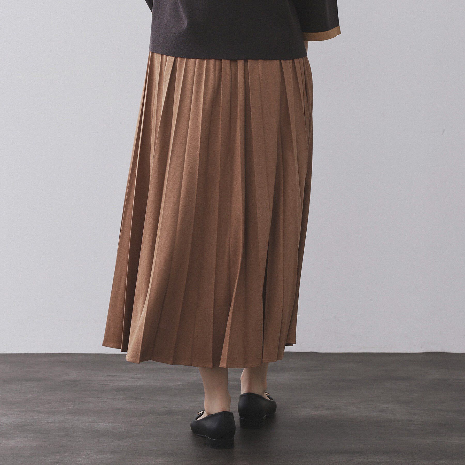 OPAQUE.CLIP「フェイクスウェードプリーツスカート【静電気防止加工/洗濯機OK】」|スカート|