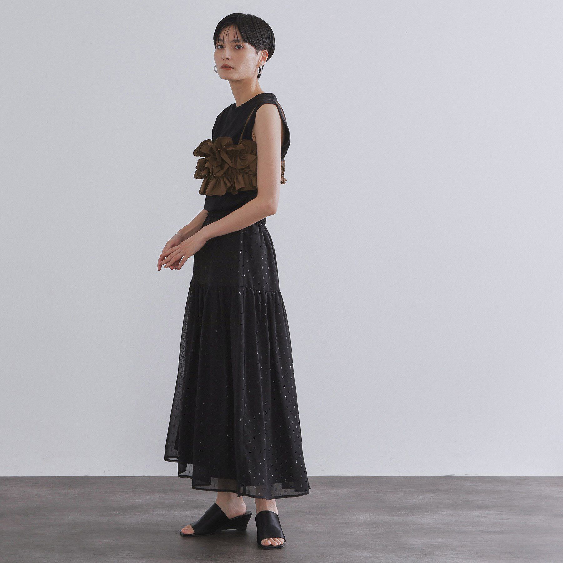 OPAQUE.CLIP「《CanCam掲載》ツインセット/フリルキャミビスチェ&times;フレンチスリーブカットソー【洗濯機洗い可】」|Tシャツ・カットソー|