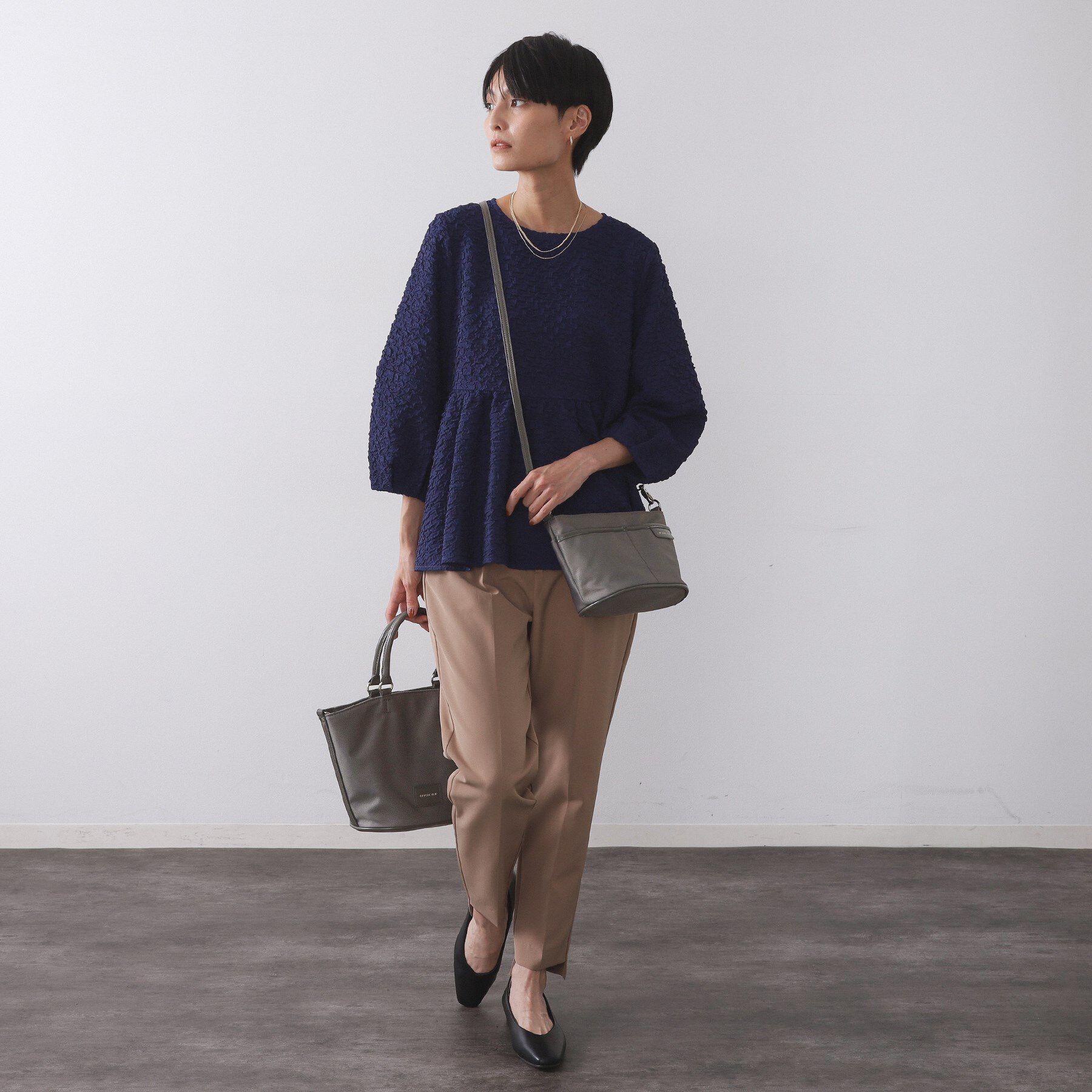 OPAQUE.CLIP「【マルチWAY】ミニショルダーとしても使える！バッグインポーチ付きミドルトートバッグ」|トートバッグ|