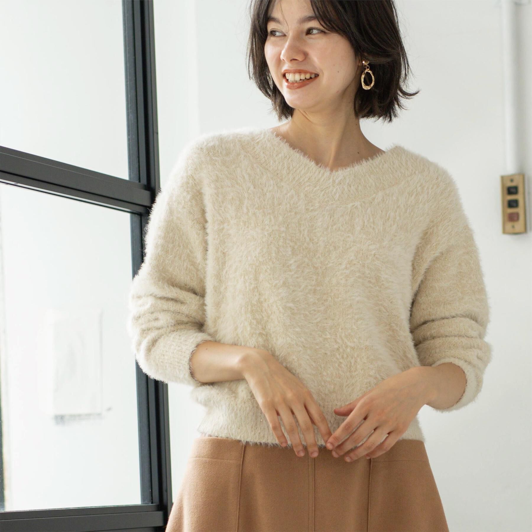 OPAQUE.CLIP「スパンコールフェザーVネックニット【洗濯機OK】」|ニット・セーター|