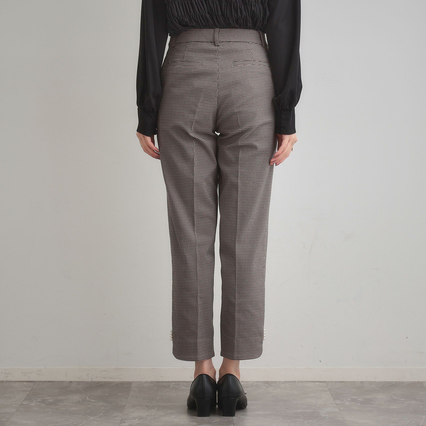 Couture broach「【通勤・美脚見え・あったか】裏起毛パール調スカラ裾デザインパンツ」|その他|