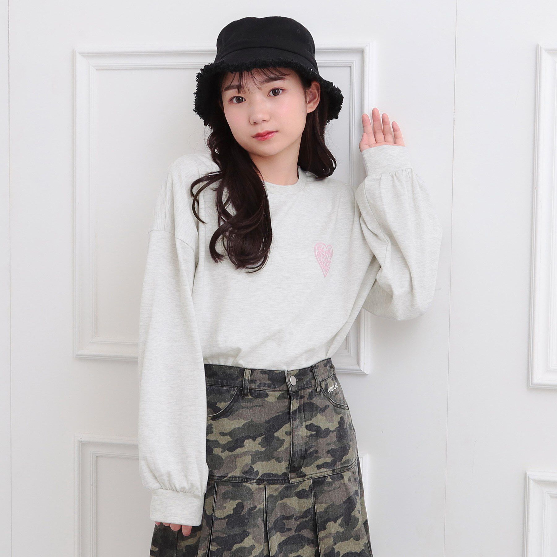 PINK-latte「メルトハートビッグチュニックロンT」|Tシャツ・カットソー|ライトグレー(011