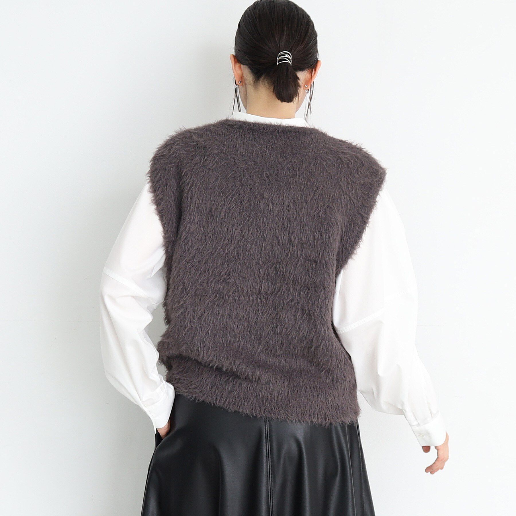 THE SHOP TK「【ヒルナンデス！で紹介】Vネックフェザーベスト/洗える」|ベスト・ジレ|