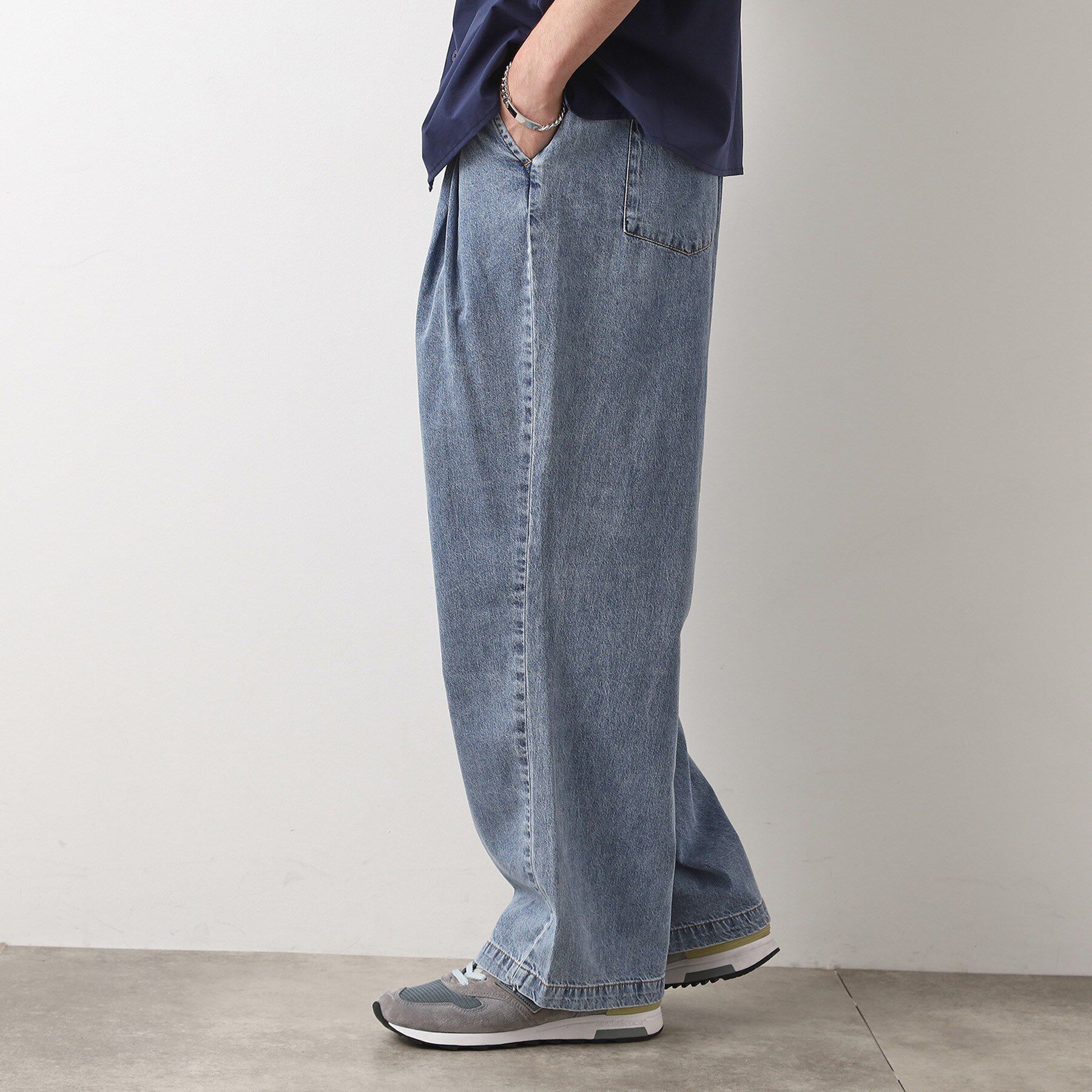 THE SHOP TK「ツータックワイドデニムパンツ」|その他|ブルー(093)