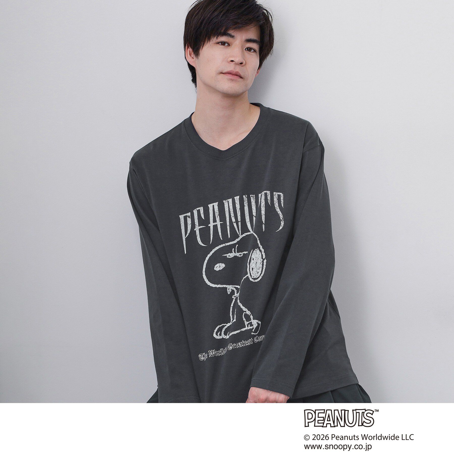 THE SHOP TK「PEANUTS ／ ピーナッツ スヌーピー ヴィンテージ風プリント長袖Tシャツ」|Tシャツ・カットソー|チャコールグレー(0