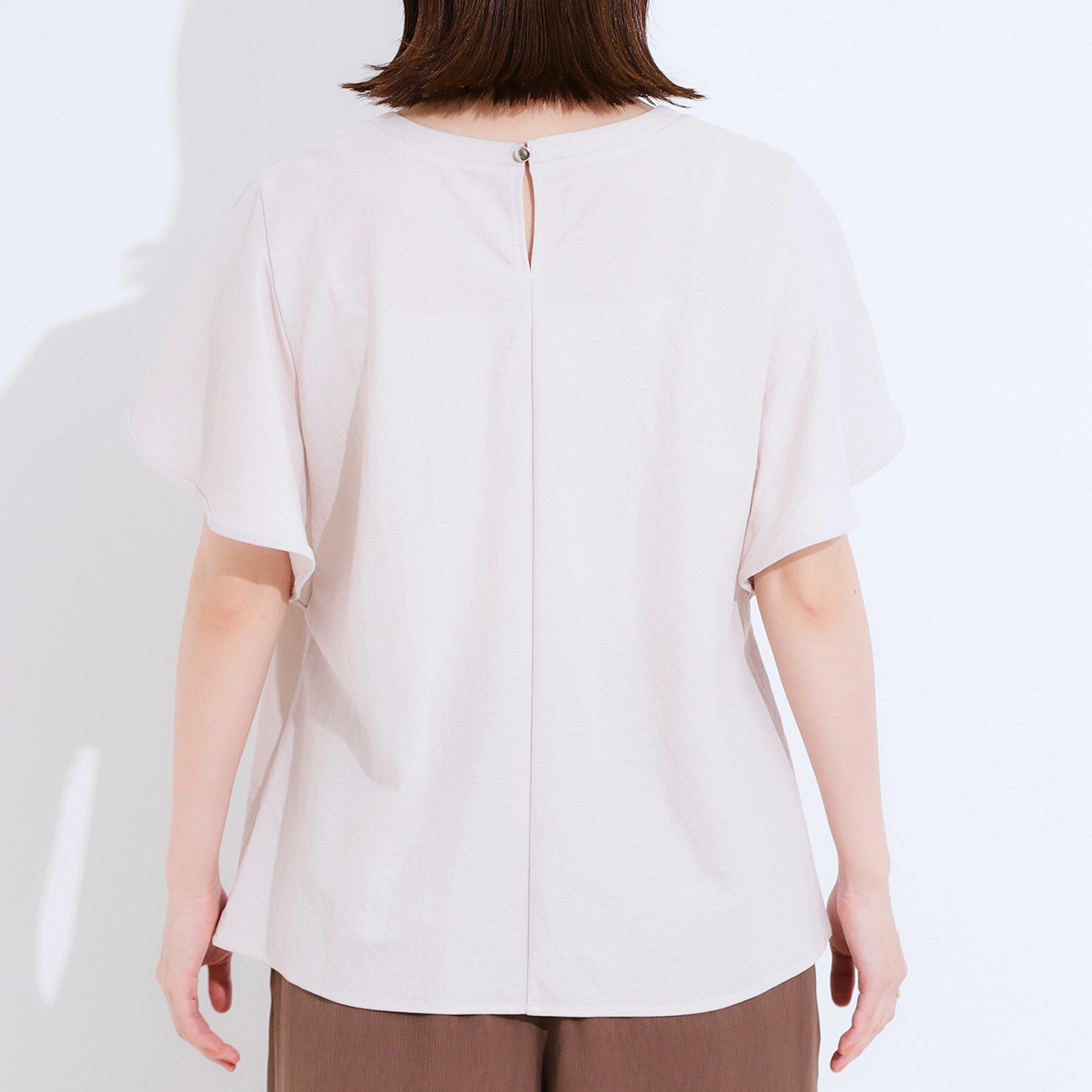 SHOO･LA･RUE「【セットアップ可/ひんやり/S-LL】きちんと感のあるフリル袖トップス」|Tシャツ・カットソー|