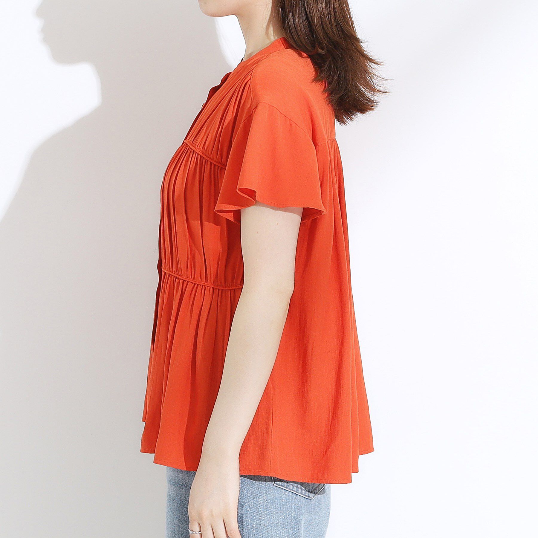 SHOO･LA･RUE「【洗える/S-LL】一枚で着映え ティアード風 ギャザーブラウス」|シャツ・ブラウス|