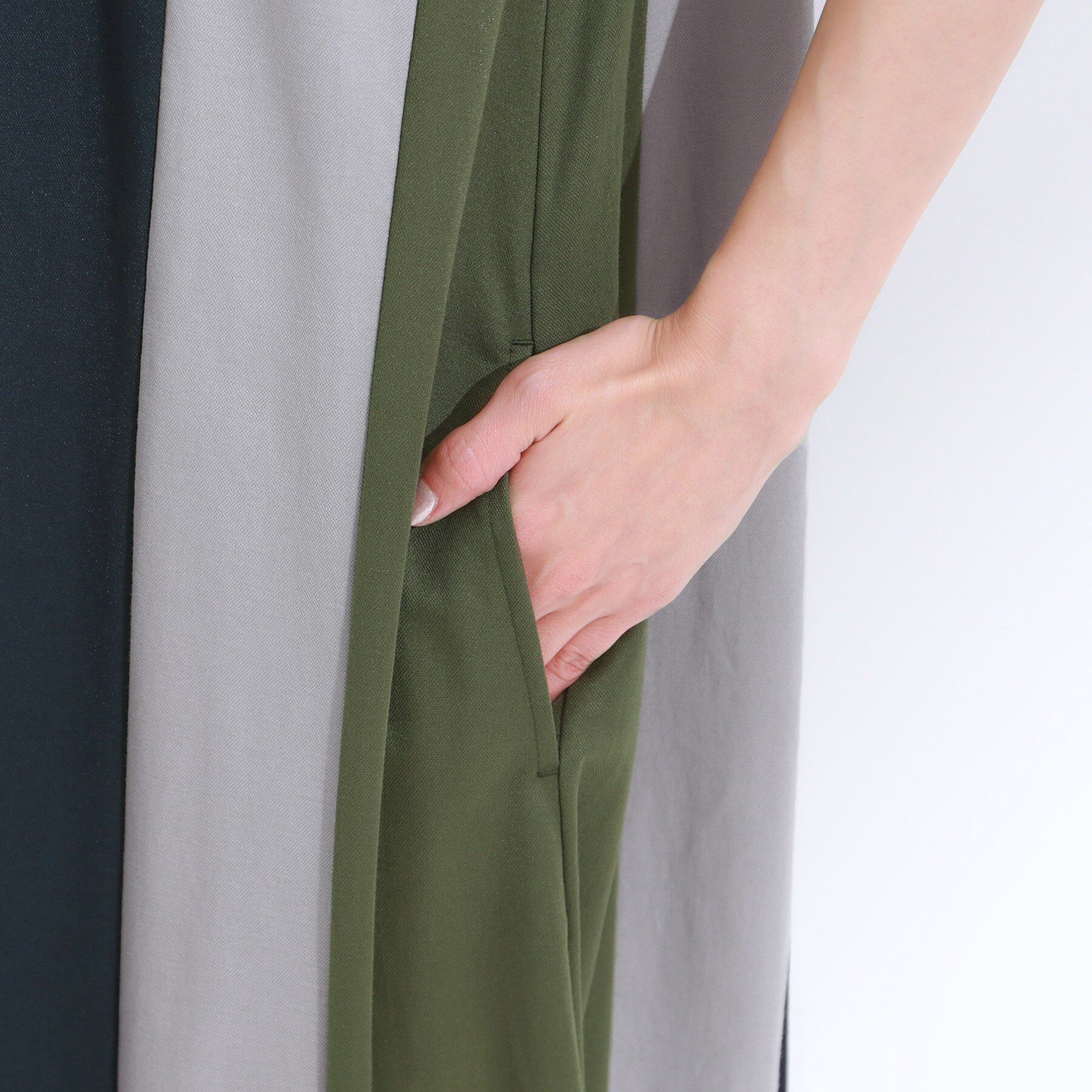 SHOO･LA･RUE「【S-LL/ひんやり】全身すっきり見えが楽に叶う サイド切替 バイカラーAラインワンピース」|ワンピース|