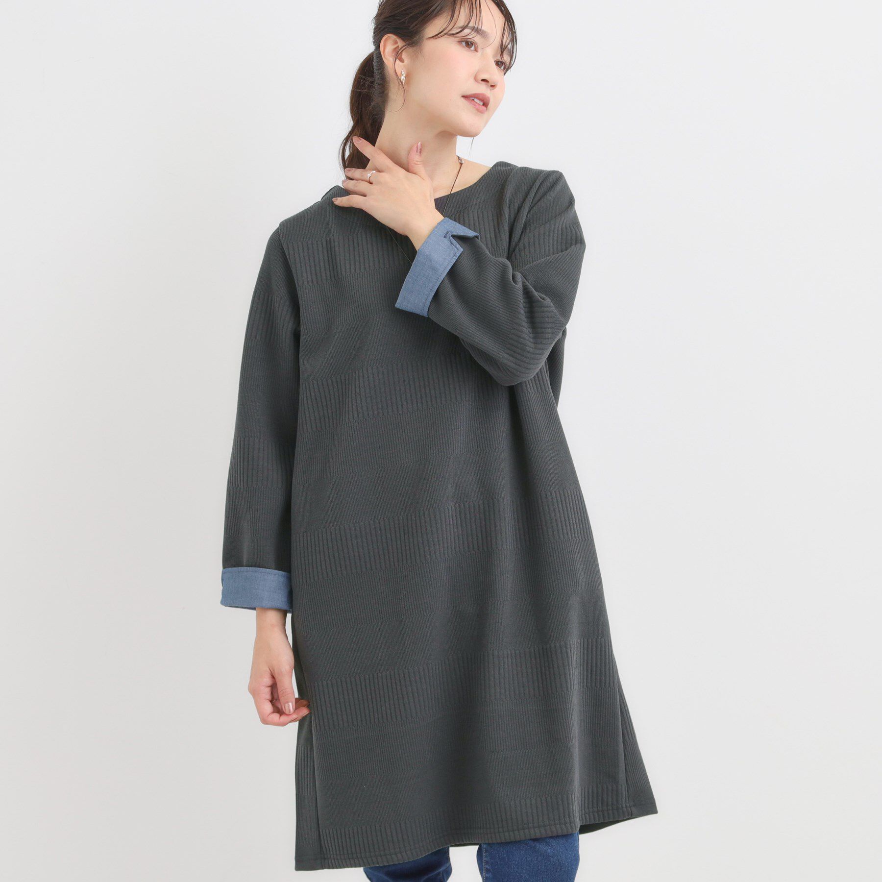 SHOO･LA･RUE「身体のラインをきれいにカバー Aラインチュニックワンピース」|チュニック|スミクロ(018)