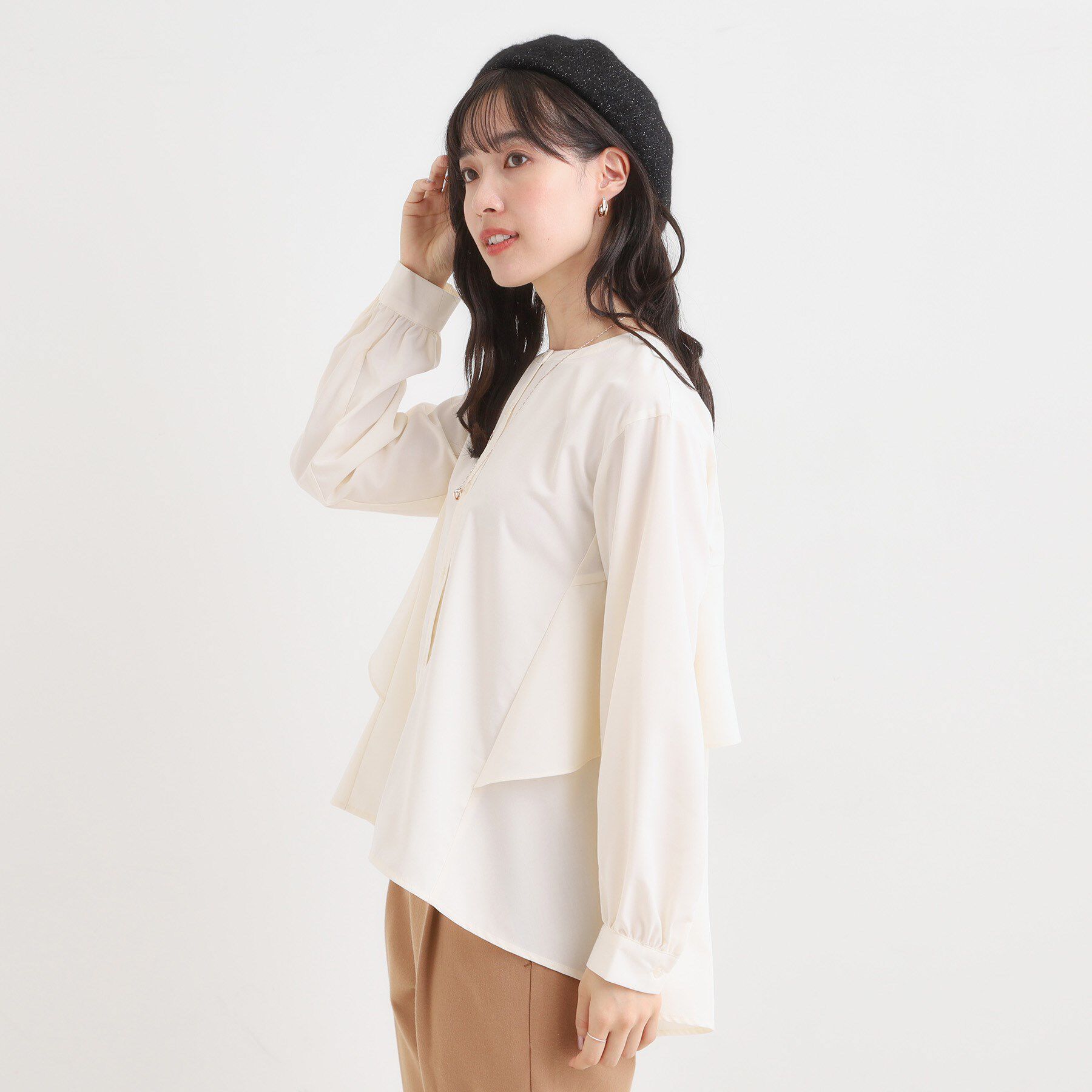 SHOO･LA･RUE「【洗濯機可/S-LL】春まで着られる バックフリルシャツ」|シャツ・ブラウス|