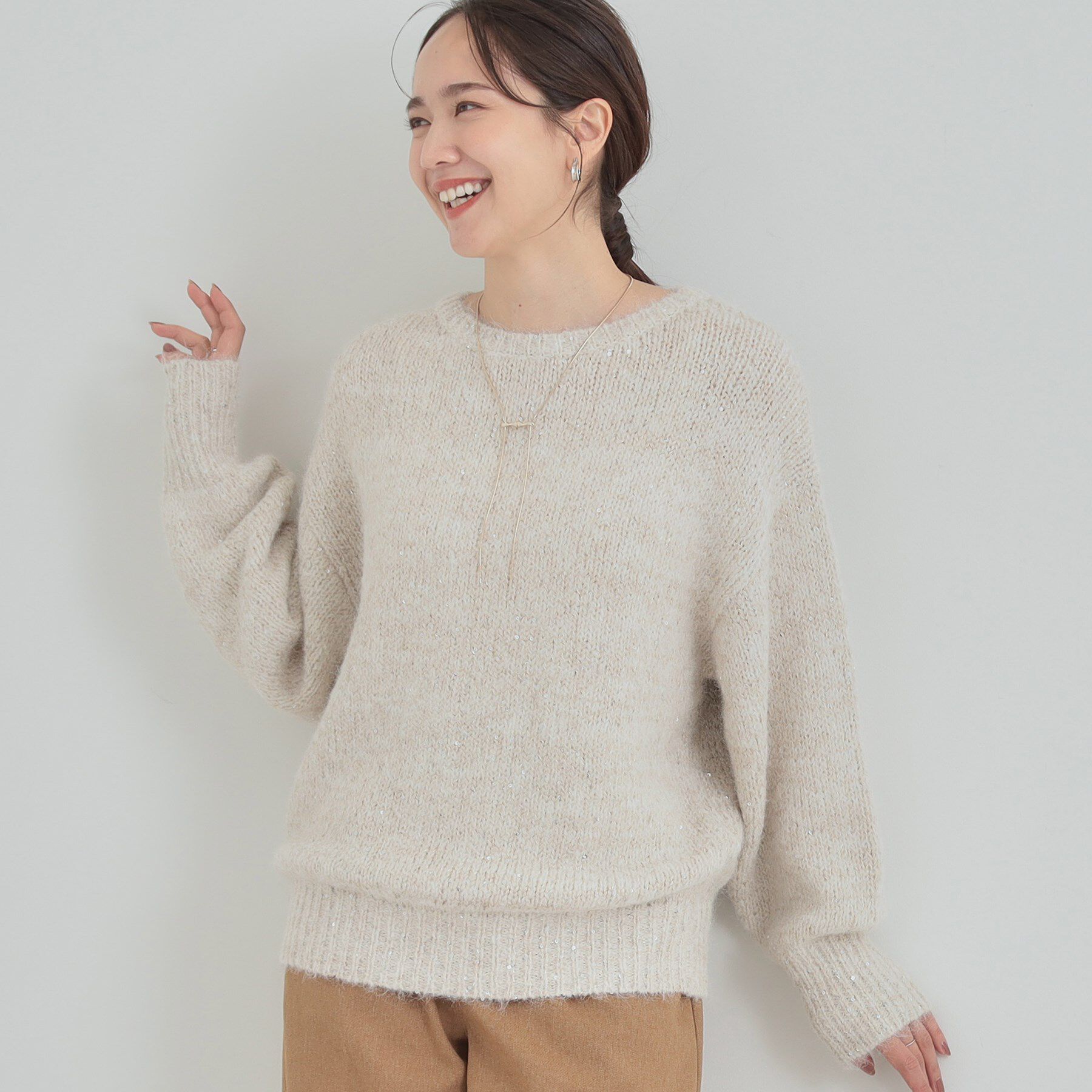 SHOO･LA･RUE「【洗濯機可/S-LL】上品にキラリと華やぐ スパンコールニット」|ニット・セーター|アイボリー(004)