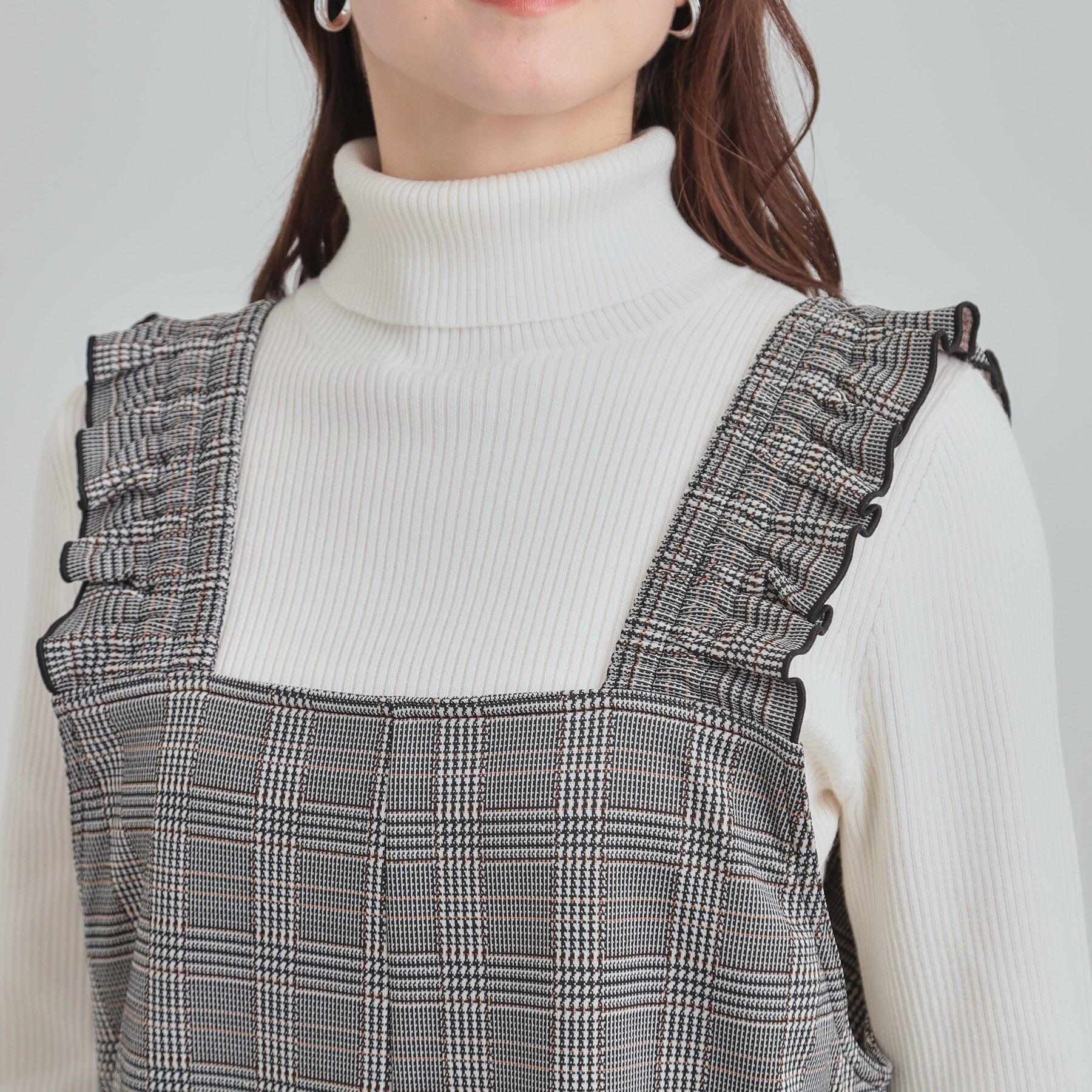 SHOO･LA･RUE「【あったか】大人のための チェック柄フリルサロペット」|オールインワン|