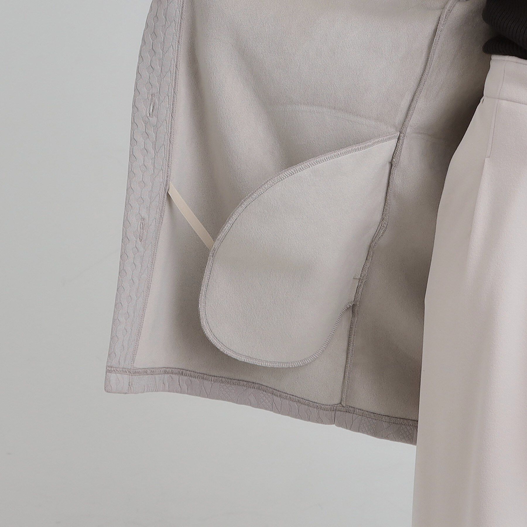 SHOO･LA･RUE「【裏面ベロアであったか】体型をカバーしながらスマートに魅せる ケーブルジャガードコーディガン」|カーディガン|