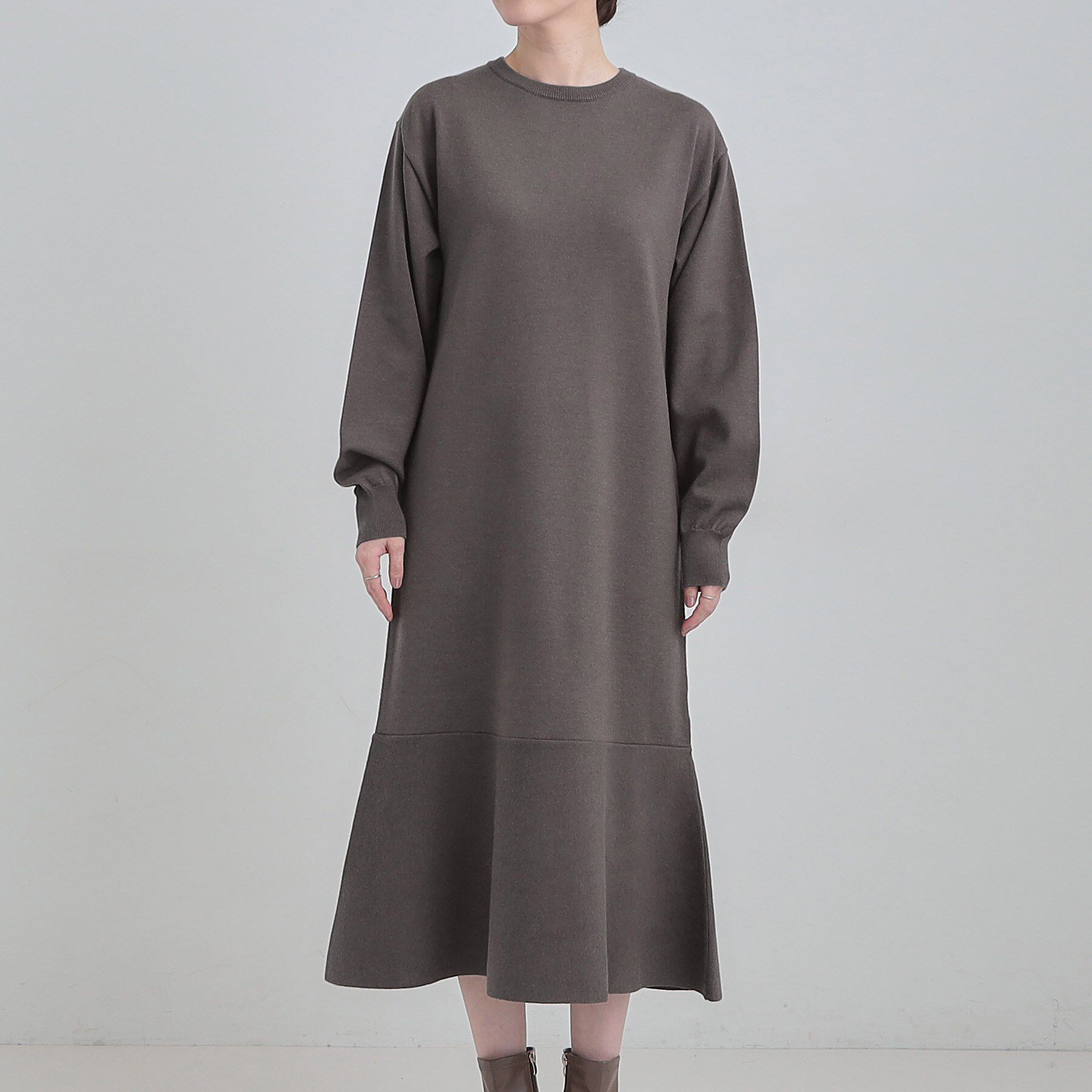 SHOO･LA･RUE「スタイルがすっきりに見える 裾マーメイドニットワンピース」|ワンピース|