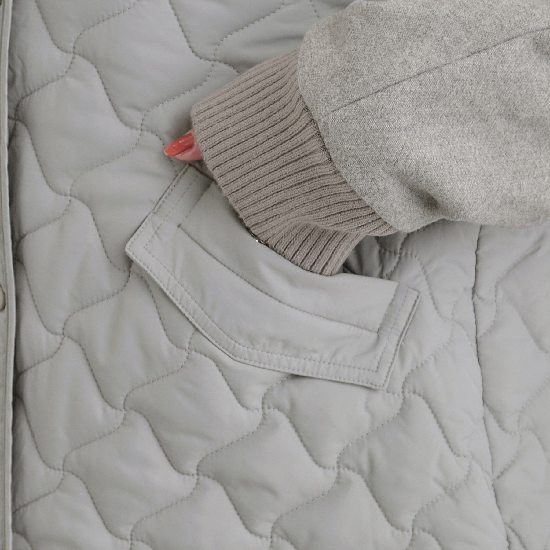 SHOO･LA･RUE「【S-LL】異素材使いが目を惹く キルトフードブルゾン」|ブルゾン・スタジャン|