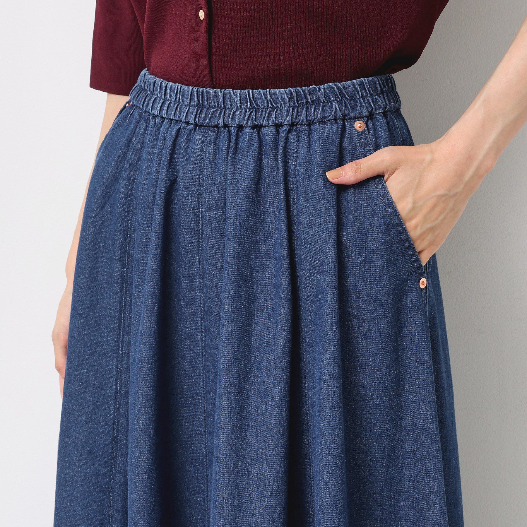 Dessin「【ウエストゴム・洗える】ライトオンスデニムフレアスカート」|スカート|