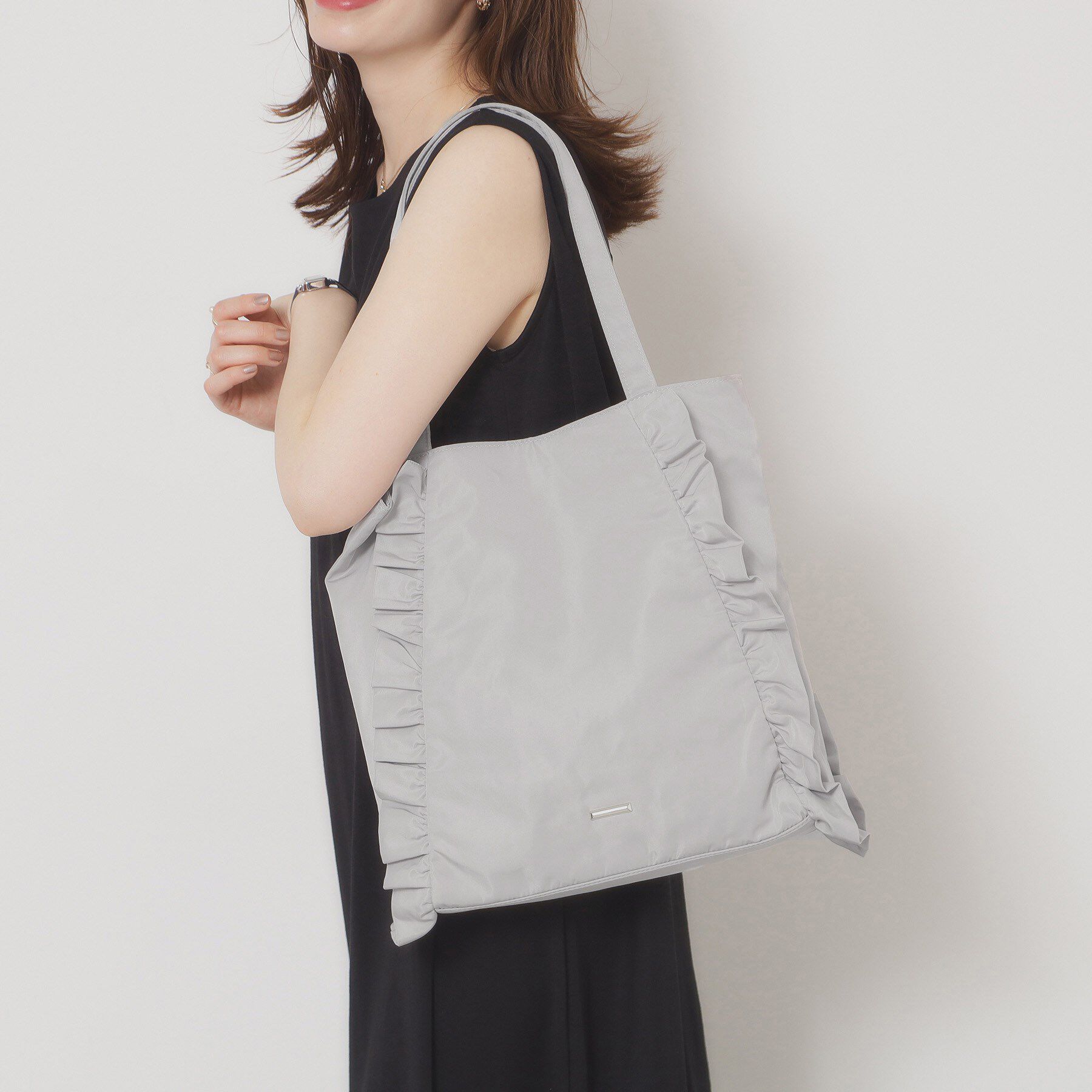 ITS&rsquo;DEMO「【A4対応】フリルトート」|トートバッグ|ライトグレー(011