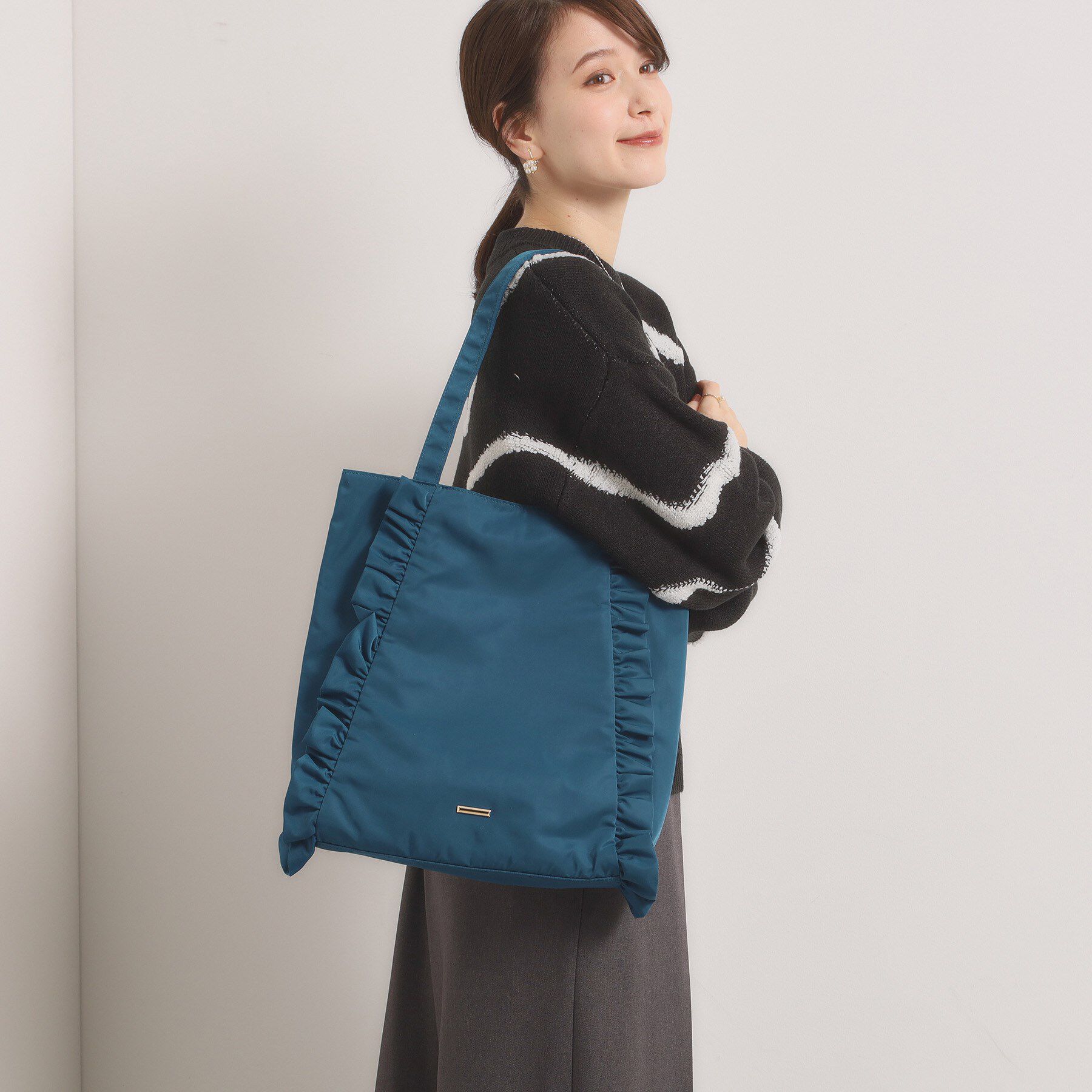 ITS&rsquo;DEMO「【A4対応】フリルトート」|トートバッグ|