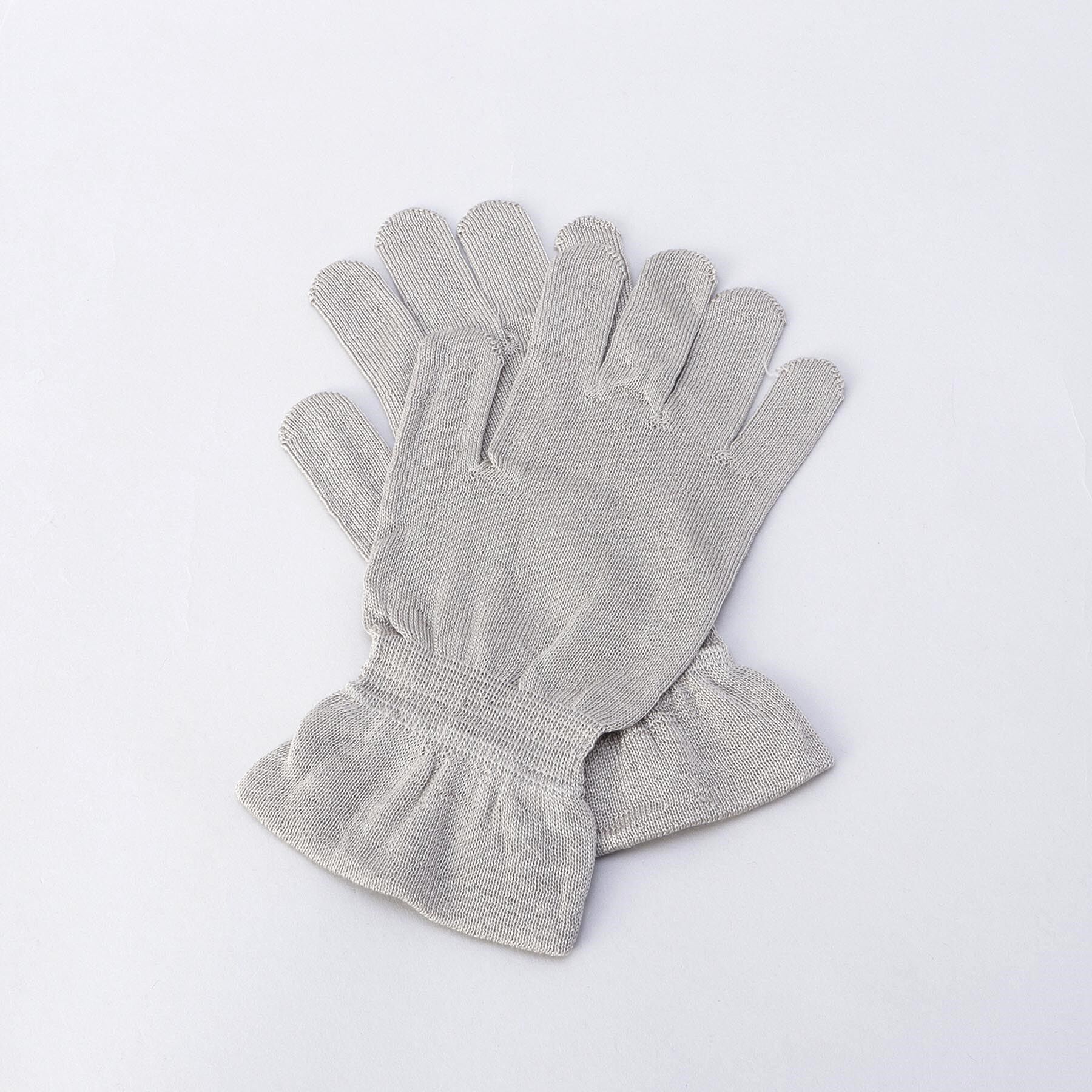 212 KITCHEN STORE「シルク100％手袋 銀色 ＜絹屋＞」|マッサージ・ボディスクラブ|