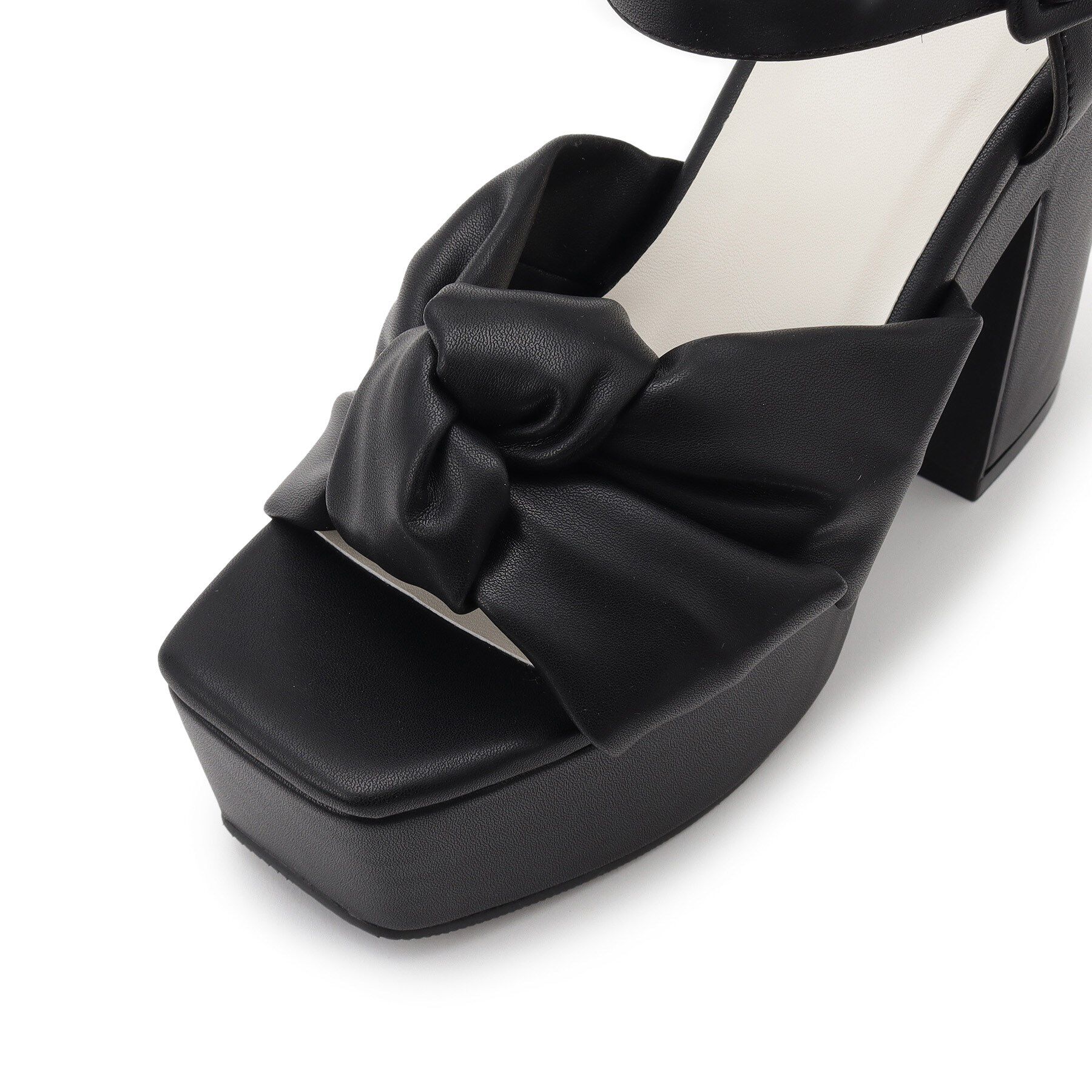 ESPERANZA「【ラク盛り／サンダル】リピーター続出／脚長美脚　ツイストリボンサンダル」|サンダル|