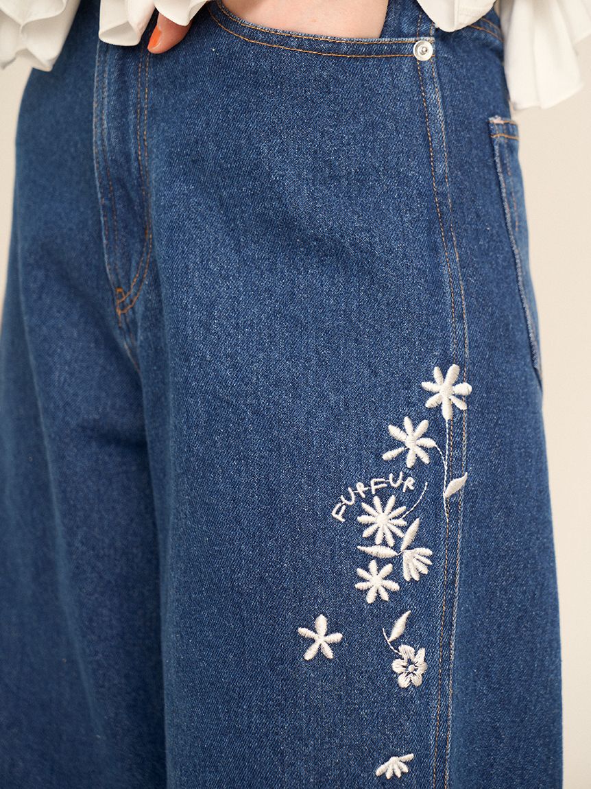 FURFUR「フラワー刺繍デニムパンツ」|デニム|