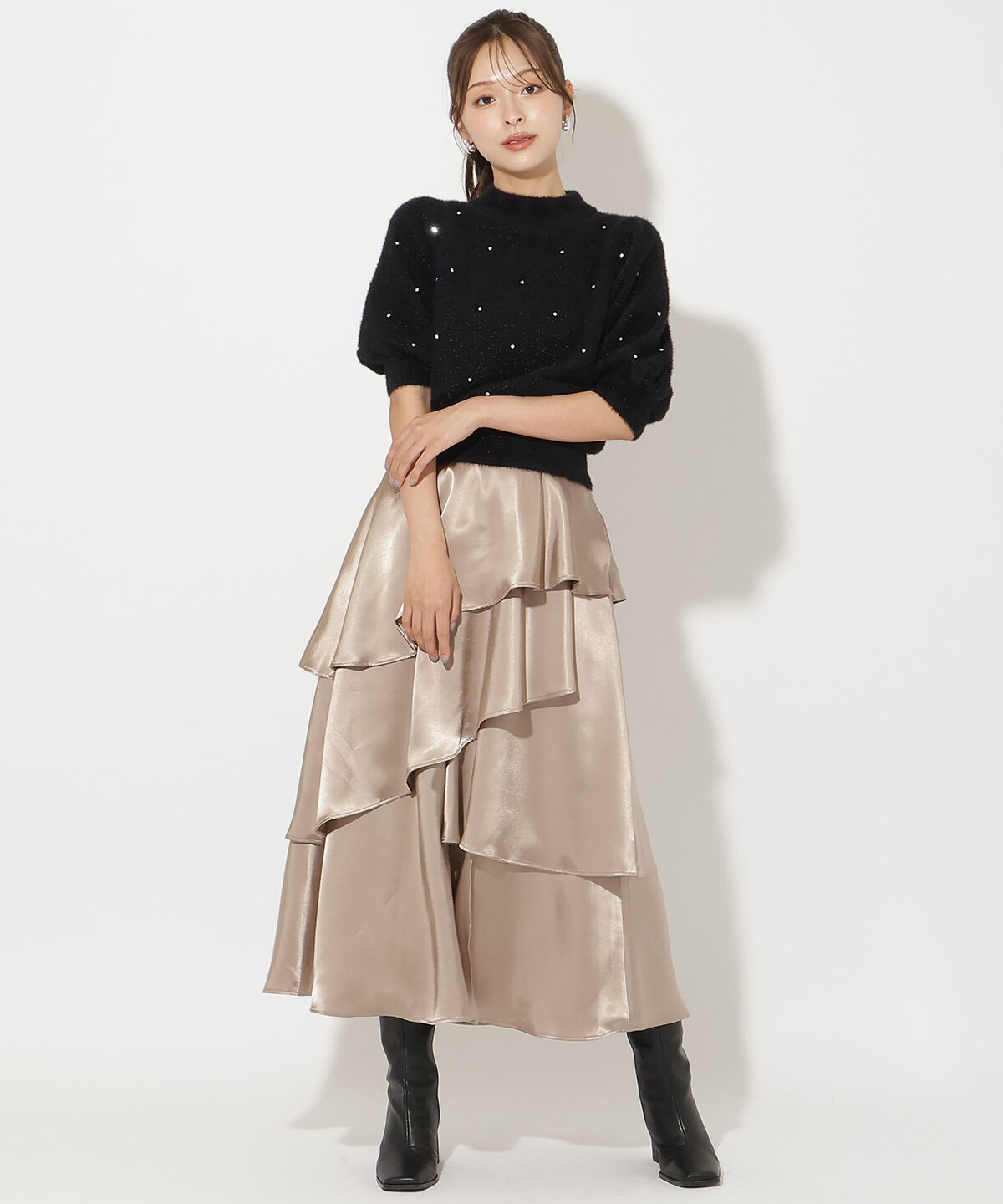 アンドクチュール「ラメフェザー5分袖ビジュー付きプルオーバー」|ニット・セーター|