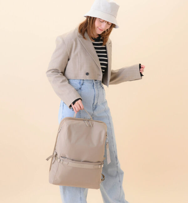 W&.Day/Night「W&.Day/Night | リッカ スクエアリュック B4サイズ 15.6インチPC収納 11713」|リュック|