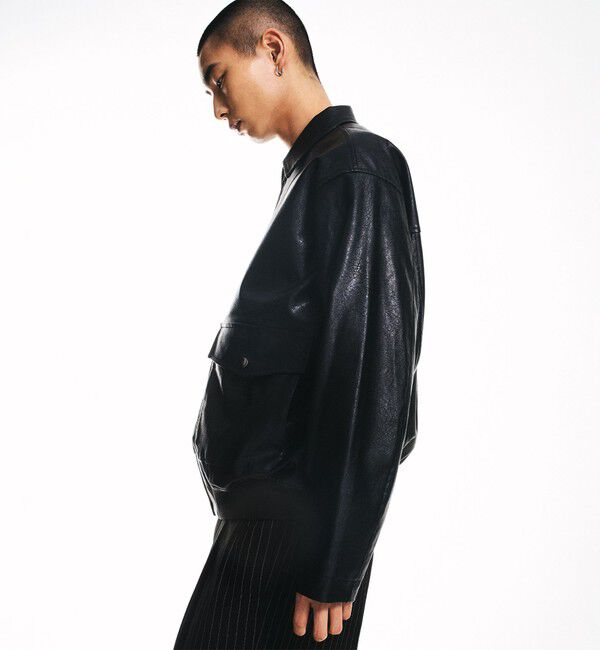 SHIPS「City Ambient Products: 合成皮革 ショート ジップ ブルゾン」|ブルゾン・スタジャン|