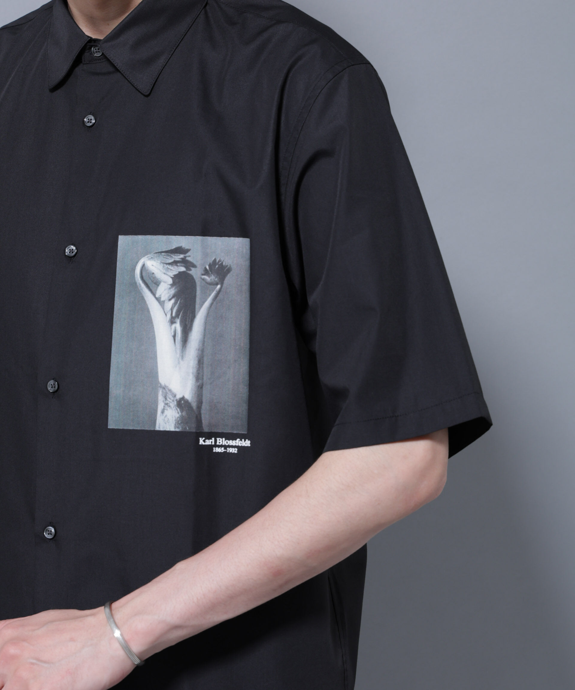 nano･universe「「着るアート」karl blossfeldt 半袖シャツ2」|シャツ・ブラウス|