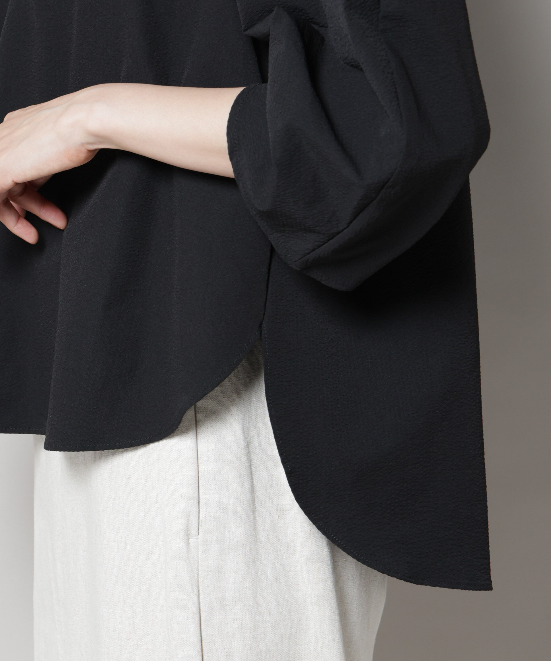 nano･universe「ボリュームギャザータックスリーブブラウス」|シャツ・ブラウス|