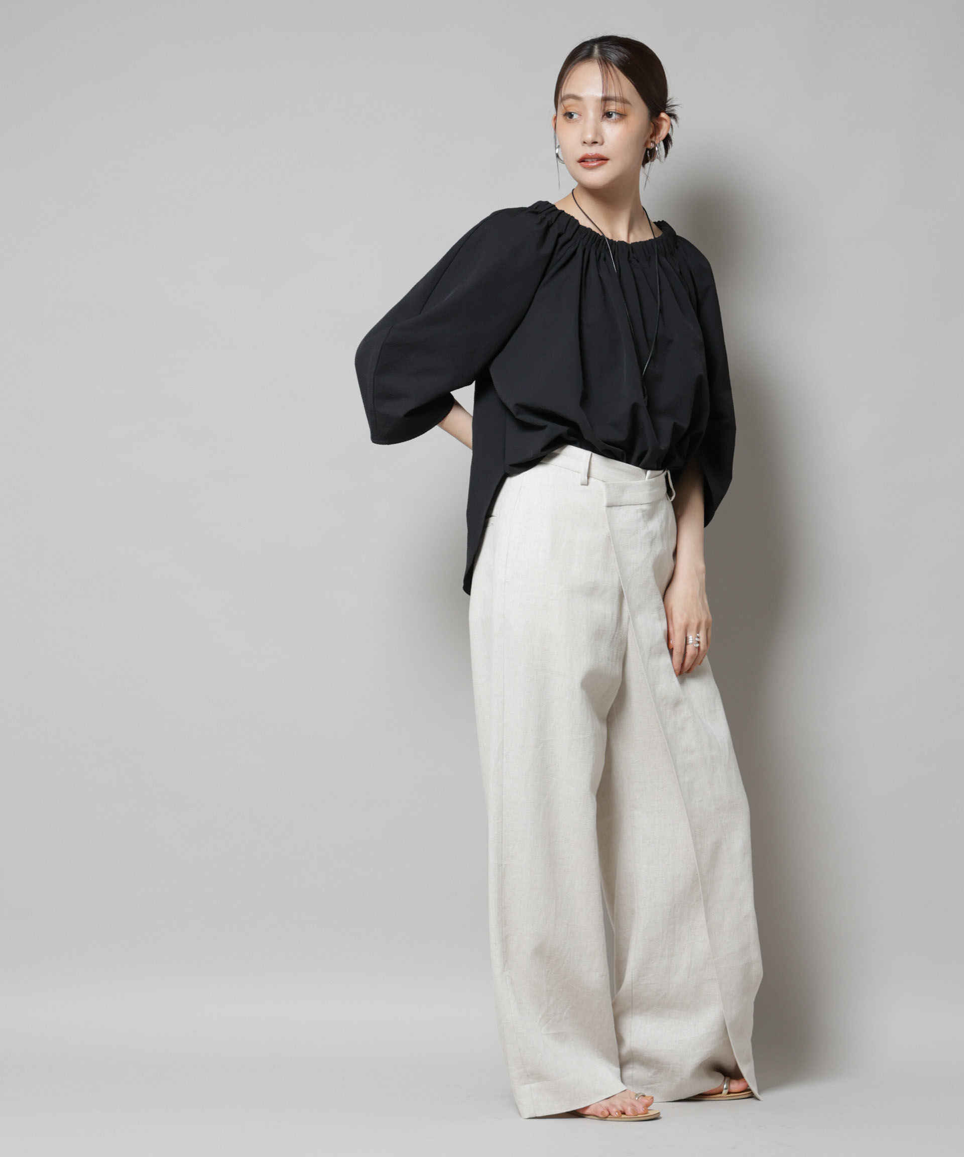 nano･universe「ボリュームギャザータックスリーブブラウス」|シャツ・ブラウス|