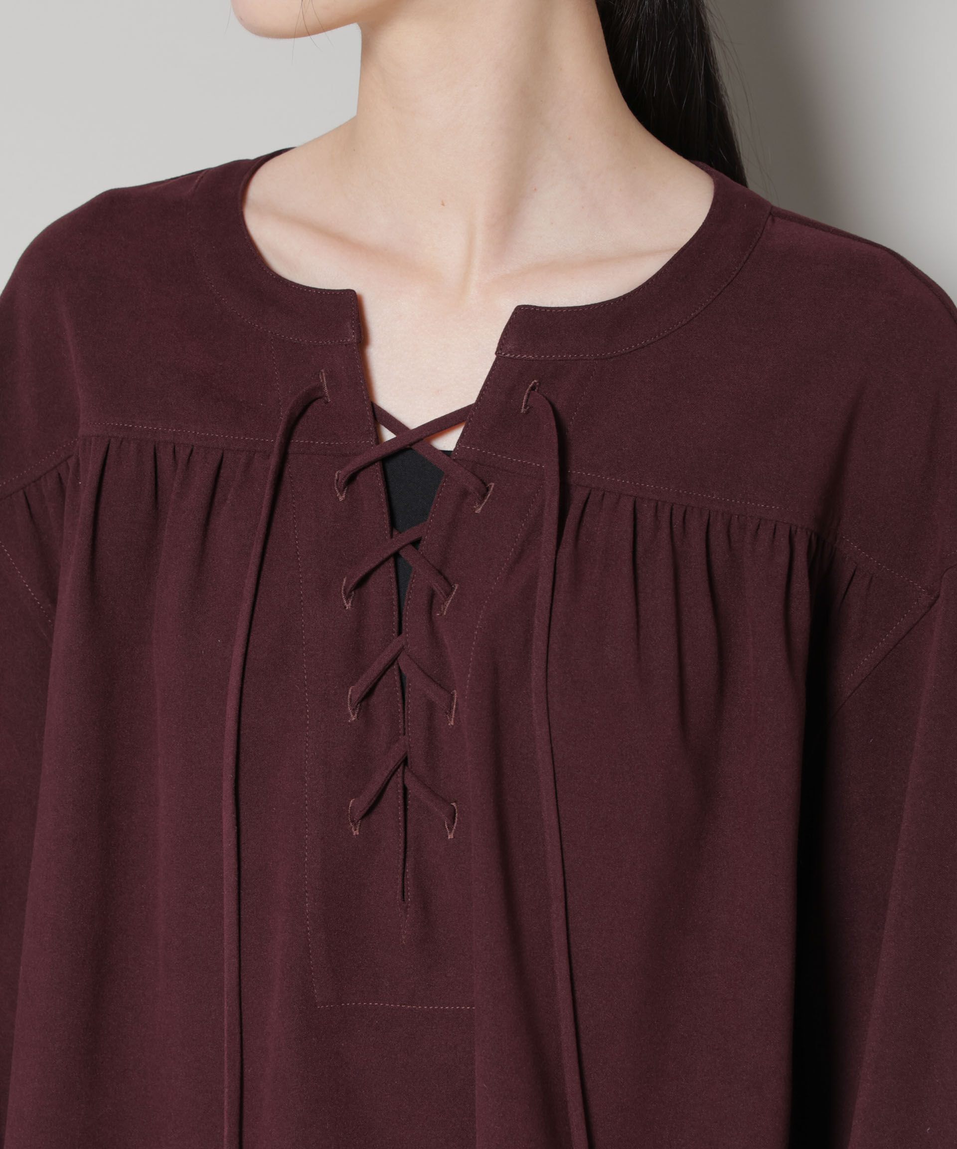 nano･universe「レースアップギャザープルオーバーブラウス」|シャツ・ブラウス|