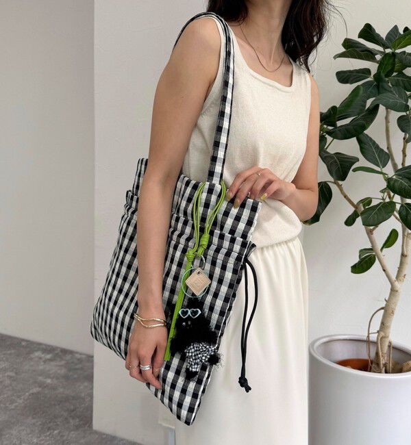 fredy emue「サッカーアウトポケットトートバッグ」|トートバッグ|