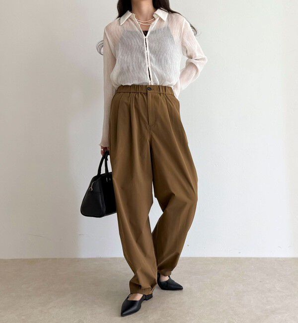 fredy emue「2タックバレルパンツ」|チノ|