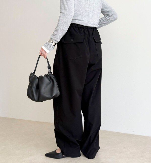 fredy emue「2タックバレルパンツ」|チノ|