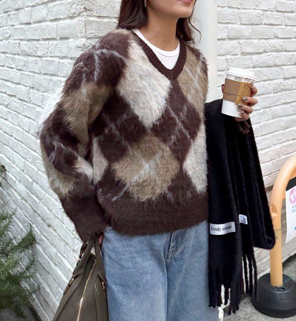 fredy emue「アーガイル柄起毛Ｖネックニット」|ニット・セーター|