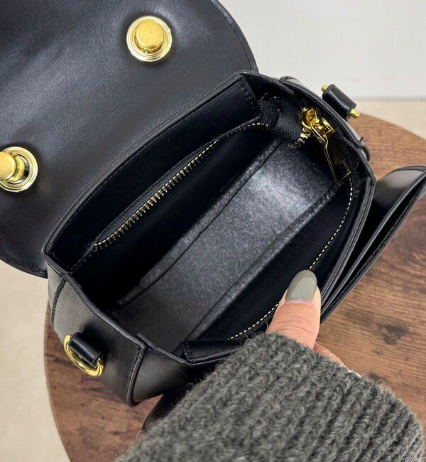 fredy emue「ソリッドカラーポシェット」|ショルダー・メッセンジャー|