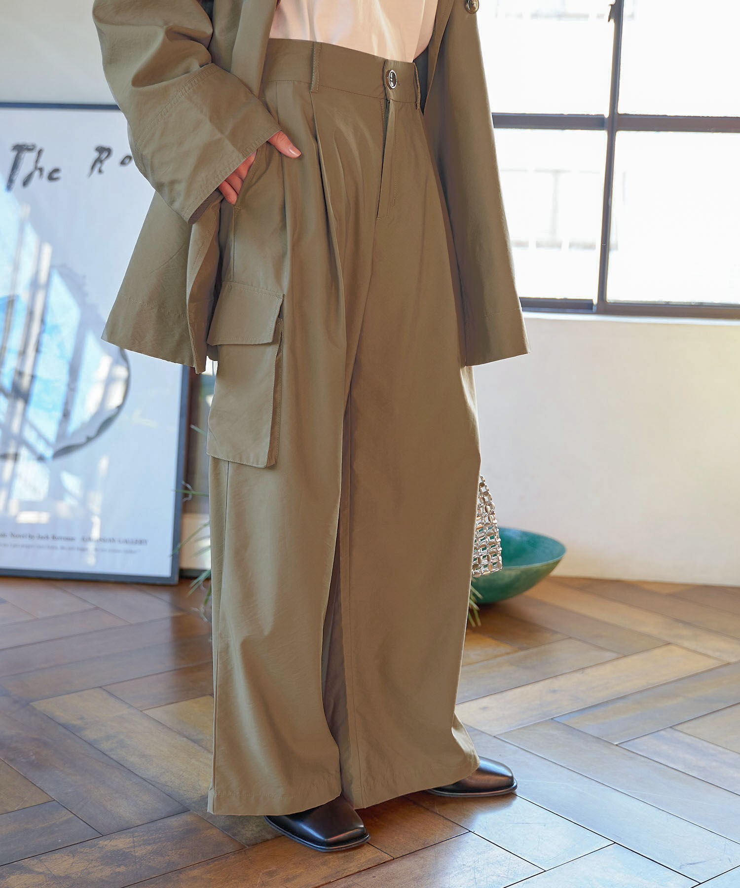 VIS「【セットアップ対応】タックギャザーワイドカーゴパンツ」|カーゴ|