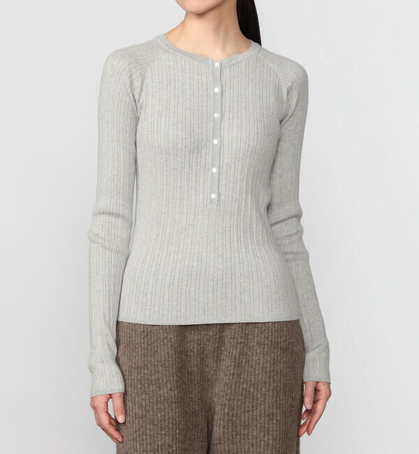  「RYE TENDER | ヘンリーネック リブニット WOMEN」|ニット・セーター|