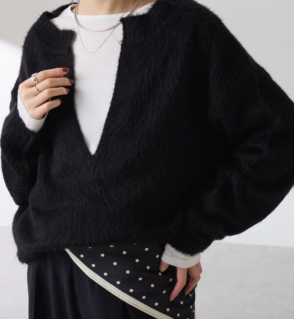  「エアリー深Vニット」|ニット・セーター|ブラック