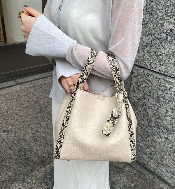  「【ベストセラーアイテム】ミニショルダー付ソフトレザー調ミニバッグ」|トートバッグ|