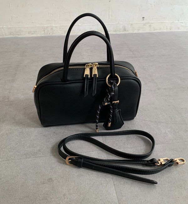  「チャーム付横長ボストン」|トートバッグ|