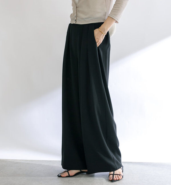  「【ウォッシャブル】【シーズンレスで使える】タックワイドスラックス」|チノ|